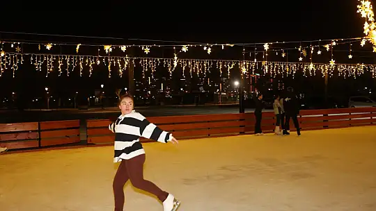 Başkan Büyükkılıç'tan gençlere müjde: Açık hava buz pateni pisti