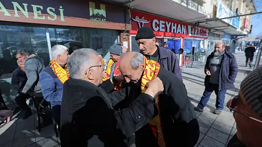 Başkan Büyükkılıç'tan Hacılar'da gönüllere dokunan ziyaret