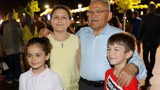Başkan Büyükkılıç'tan halkla akşam buluşması