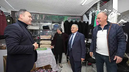Başkan Büyükkılıç'tan Hunat Çarşısı esnafı ve vatandaşlarla samimi buluşma