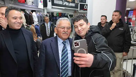 Başkan Büyükkılıç'tan Hunat Çarşısı esnafı ve vatandaşlarla samimi buluşma