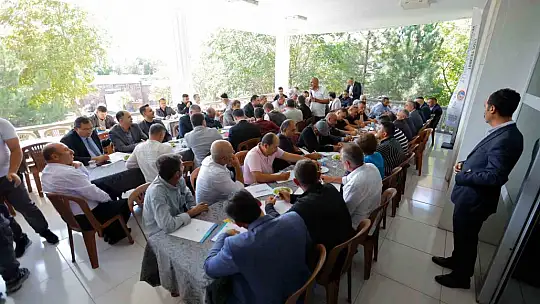 Başkan Büyükkılıç'tan İncesu ve Yeşilhisar'da muhtarlarla 'istişare' mesaisi
