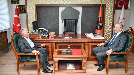 Başkan Büyükkılıç'tan karayolları ile ulaşımın geleceği için güç birliği