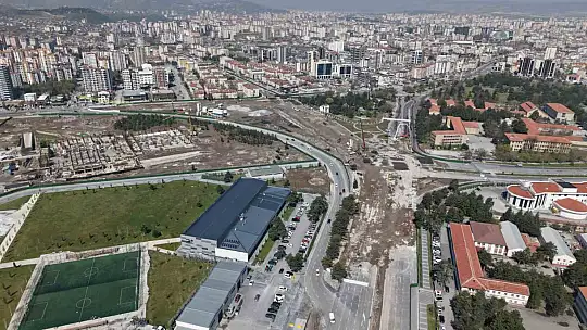 Başkan Büyükkılıç'tan Kartal Katlı Kavşağı'na yakın takip: 'Verimli bir şekilde çalışmalar sürüyor'