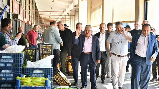 Başkan Büyükkılıç'tan Kayseri Halk Kompleksi'ne sabah ziyareti