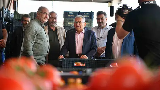Başkan Büyükkılıç'tan Kayseri Halk Kompleksi'ne sabah ziyareti
