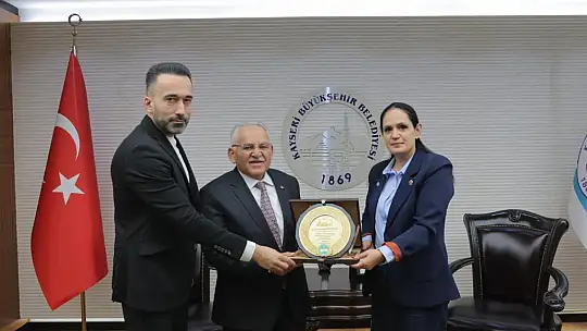 Başkan Büyükkılıç'tan Kayseri'de birlik ve istişare mesajı