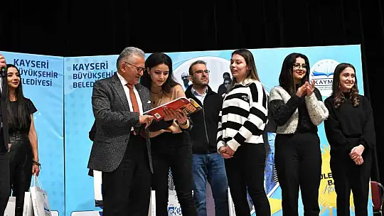 Başkan Büyükkılıç'tan Kayseri'yi tercih eden gençlere tebrik