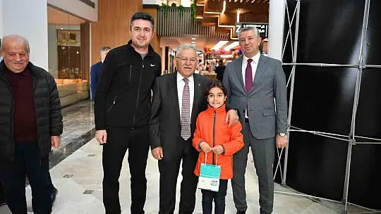 Başkan Büyükkılıç'tan Kumsmall Alışveriş Merkezi'ne ziyaret