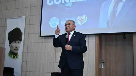 Başkan Büyükkılıç'tan lise öğrencilerine 'kariyer' ve 'gelecek' tavsiyeleri