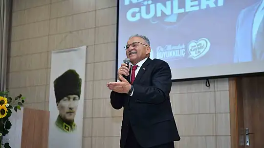 Başkan Büyükkılıç'tan lise öğrencilerine 'kariyer' ve 'gelecek' tavsiyeleri