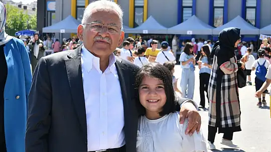 Başkan Büyükkılıç'tan okullardaki bahar coşkusuna yakın ilgi
