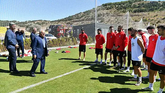 Başkan Büyükkılıç'tan sporun kalbinin attığı Erciyes Yüksek İrtifa Kamp Merkezi'ne ziyaret