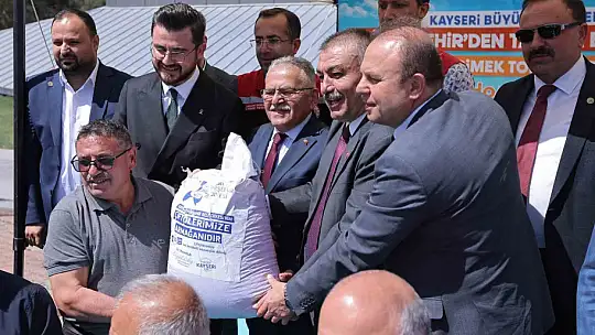 Başkan Büyükkılıç'tan üreticilere dev tohum desteği: 6 yılda 3 bin 992 ton tohum dağıtıldı