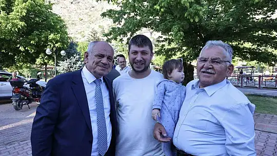 Başkan Büyükkılıç'tan Yahyalı'ya temiz enerji yatırımı: K-Şarj elektrikli araç şarj istasyonu açıldı