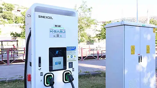 Başkan Büyükkılıç'tan Yahyalı'ya temiz enerji yatırımı: K-Şarj elektrikli araç şarj istasyonu açıldı