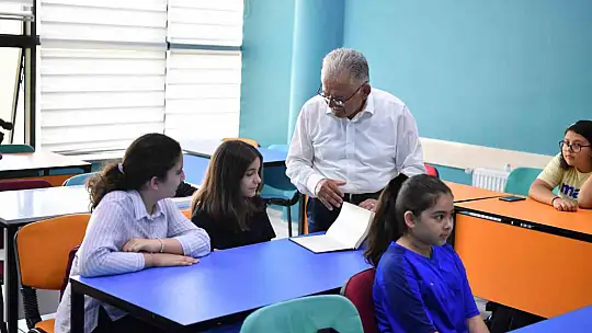 Başkan Büyükkılıç'tan yaz okulu ziyareti