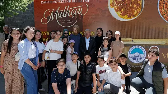 Başkan Büyükkılıç, tarihi kalede çocuklarla buluştu