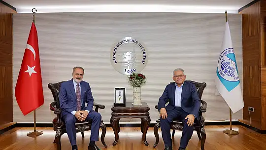 Başkan Büyükkılıç, TCDD Genel Müdürü Kurt'u makamında konuk etti