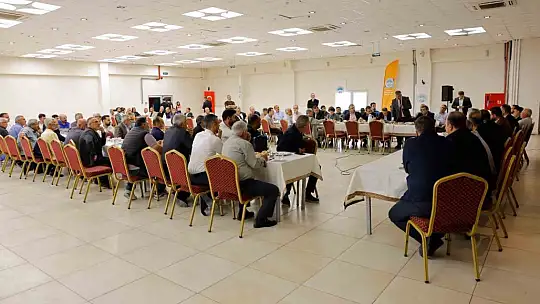 Başkan Büyükkılıç, Tomarza'da muhtarlarla istişare etti