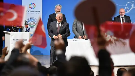 Başkan Büyükkılıç, Toplu İş Sözleşme Töreni'nde personelin sevincine ortak oldu