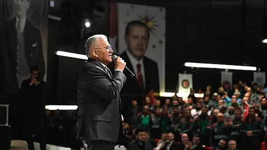 Başkan Büyükkılıç, Toplu İş Sözleşme Töreni'nde personelin sevincine ortak oldu