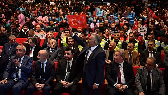 Başkan Büyükkılıç, Toplu İş Sözleşme Töreni'nde personelin sevincine ortak oldu