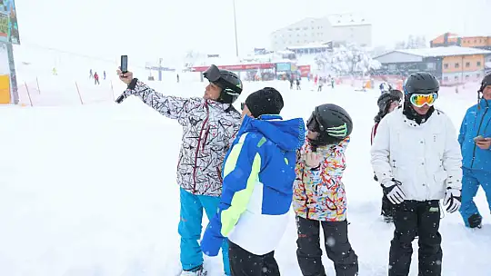 Başkan Büyükkılıç, Türkiye'nin kış turizminde amiral gemisi Erciyes'te