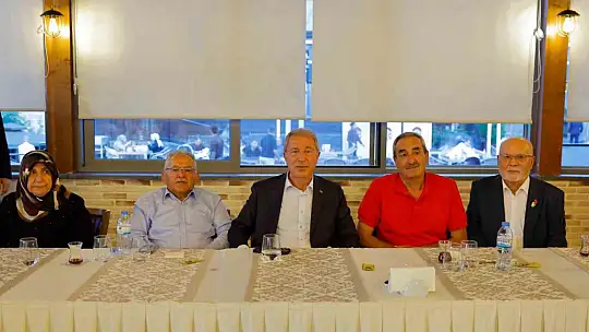 Başkan Büyükkılıç ve Akar, şehit aileleri ve gaziler ile buluştu