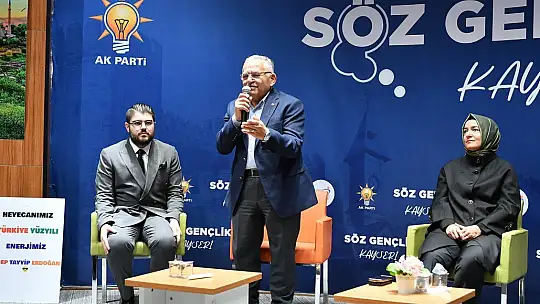 Başkan Büyükkılıç ve Genel Başkan Yardımcısı Kaya gençlerle buluştu