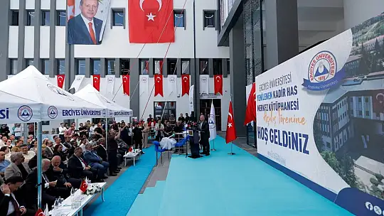 Başkan Büyükkılıç, yenilenen Kadir Has Merkez Kütüphanesi'nin açılışını yaptı