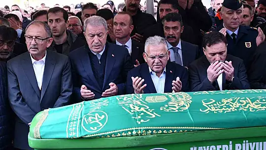 Başkan Büyükkılıçın ağabeyi Ramazan Büyükkılıç toprağa verildi