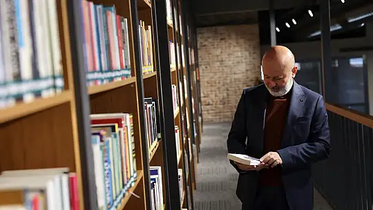 Başkan Çolakbayrakdar: '2026'da yeni kütüphaneler ve sosyal tesislerle yeni müjdelerimiz var'