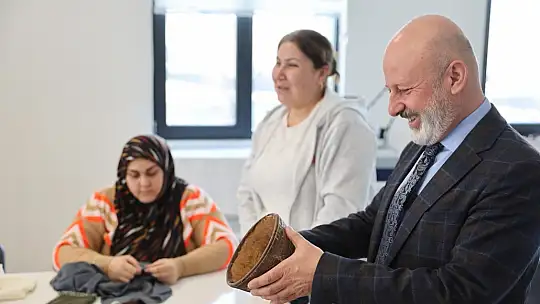 Başkan Çolakbayrakdar: 'Akademi ile 7'den 70'e herkesin, özellikle ailelerin mutluluğunu artırıyoruz'