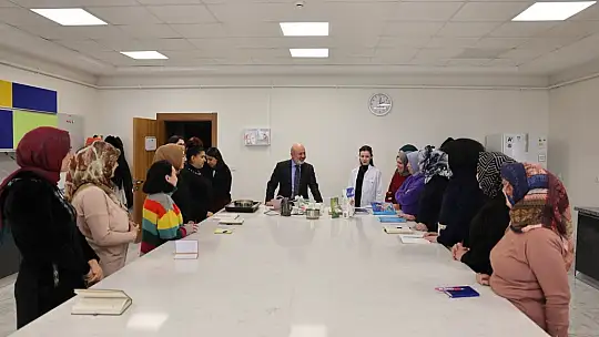Başkan Çolakbayrakdar: 'Akademi ile 7'den 70'e herkesin, özellikle ailelerin mutluluğunu artırıyoruz'