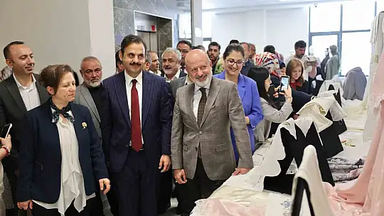 Başkan Çolakbayrakdar: 'Akademiler, artık sadece eğitim değil, sosyal hayatın merkezi oldu'