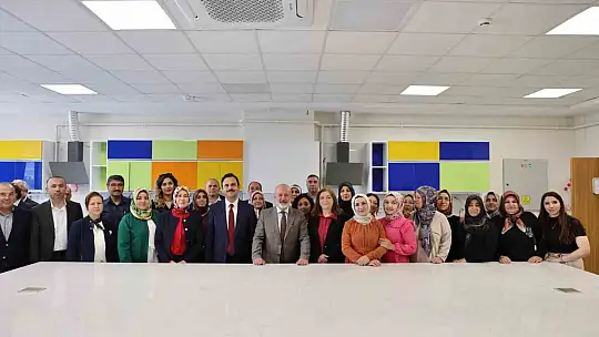 Başkan Çolakbayrakdar: 'Akademiler, artık sadece eğitim değil, sosyal hayatın merkezi oldu'