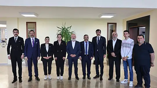 Başkan Çolakbayrakdar: 'Avrupa'daki kardeşlerimizin yanındayız, destek vermeye hazırız'