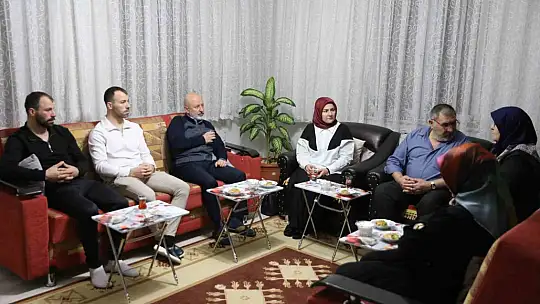 Başkan Çolakbayrakdar: 'Aziz şehitlerimiz asla unutulmayacak, emanetleri başımızın tacıdır'