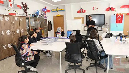 Başkan Çolakbayrakdar, 'Bilim ve teknolojiyle güçlü Türkiye'yi inşa ediyoruz'