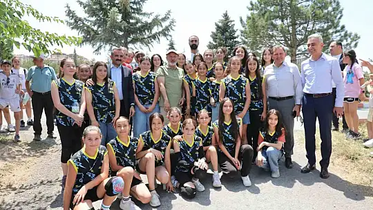 Başkan Çolakbayrakdar: 'Bir çocuğun mutluluğu, şehrin geleceğine yapılan en büyük yatırımdır'