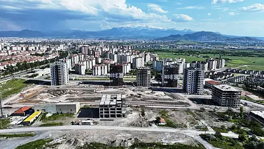 Başkan Çolakbayrakdar: 'Bir kentsel dönüşüm projesi bitiyor, yeni projenin müjdesini veriyorum'