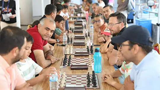 Başkan Çolakbayrakdar: 'Çocuklarımızı aileleriyle buluşturacak programları artıracağız'
