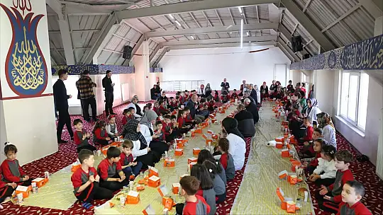 Başkan Çolakbayrakdar: 'Çocuklarımızın gülüşü, bizim çalışma azmimizdir'