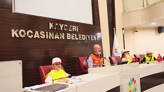 Başkan Çolakbayrakdar: 'Daha temiz çevre için durmadan çalışıyoruz'