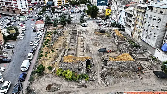 Başkan Çolakbayrakdar: 'Ecdat yadigârı medrese, şehrimizin kalbi ve kültür hazinesi olacak'