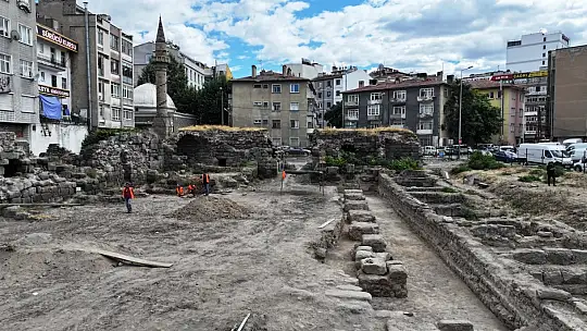 Başkan Çolakbayrakdar: 'Ecdat yadigârı medrese, şehrimizin kalbi ve kültür hazinesi olacak'