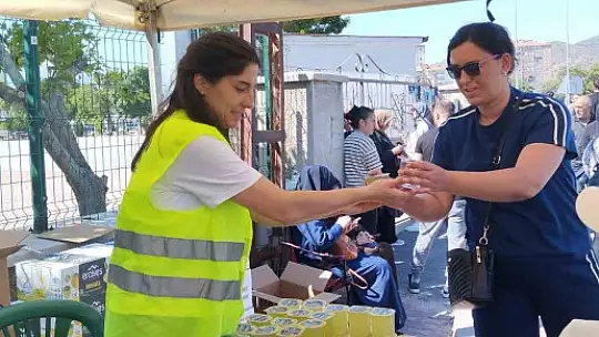 Başkan Çolakbayrakdar: 'Eğitimde de, sınavda da Kocasinan yanınızda'