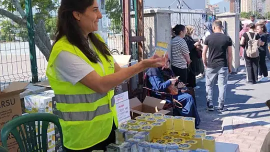 Başkan Çolakbayrakdar: 'Eğitimde de, sınavda da Kocasinan yanınızda'