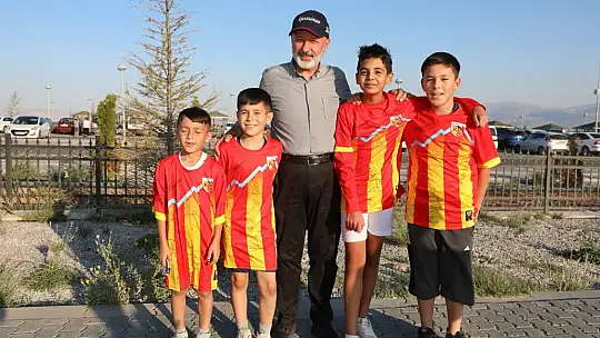 Başkan Çolakbayrakdar: 'En güzel şehir manzaralı millet bahçesi, herkesin yeni gözdesi oldu'